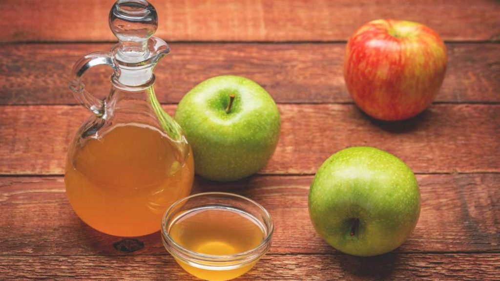 11 خطر احتمالی مصرف بیش از حد سرکه سیب